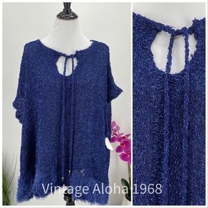 Vertigo  S/M Beautiful Womens Poncho Blue